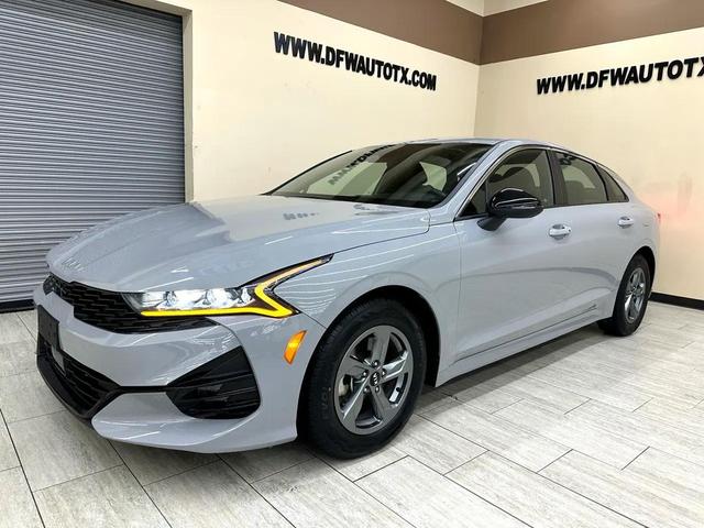 Photo of 2024 Wolf Gray Kia K5
