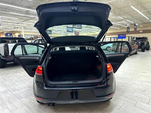 Photo of 2015 Black Volkswagen Golf