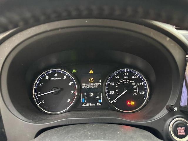 Photo of 2014 Mercury Gray Pearl Mitsubishi Outlander