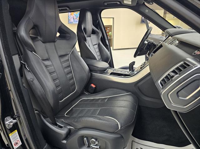 Photo of 2017 Black Land Rover Range Rover Sport