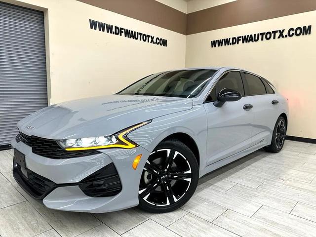 Photo of 2023 Wolf Gray Kia K5