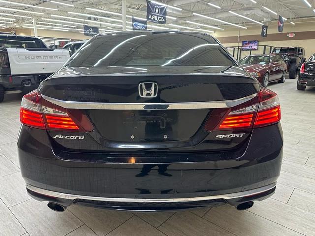 Photo of 2017 Crystal Black Pearl Honda Accord