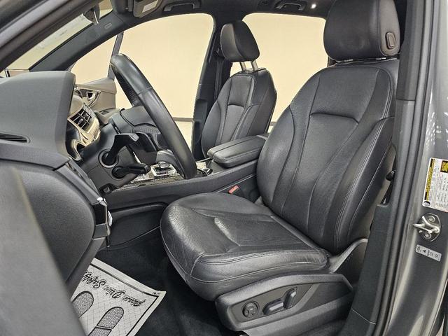 Photo of 2018 Gray Audi Q7