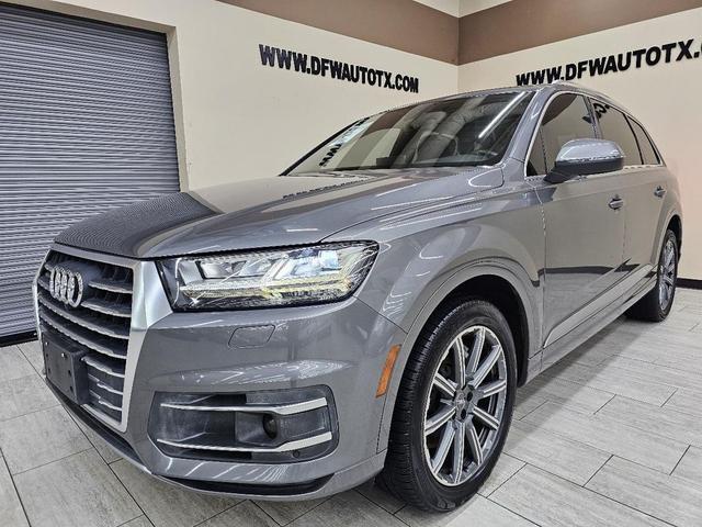 Photo of 2018 Gray Audi Q7