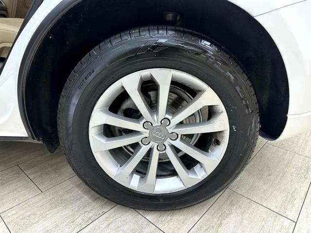Photo of 2016 White Audi Q5