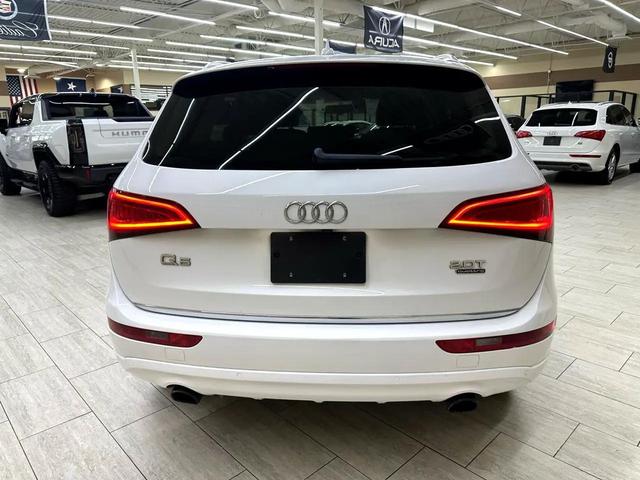 Photo of 2016 White Audi Q5