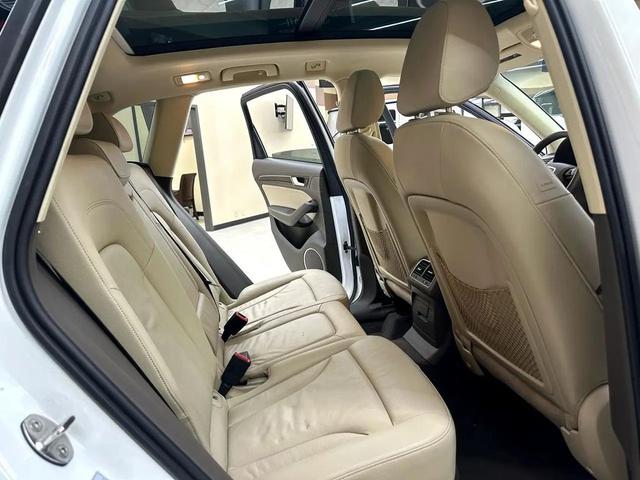 Photo of 2016 White Audi Q5