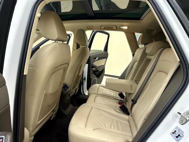 Photo of 2016 White Audi Q5