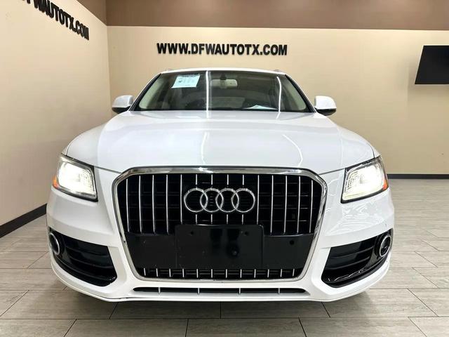 Photo of 2016 White Audi Q5