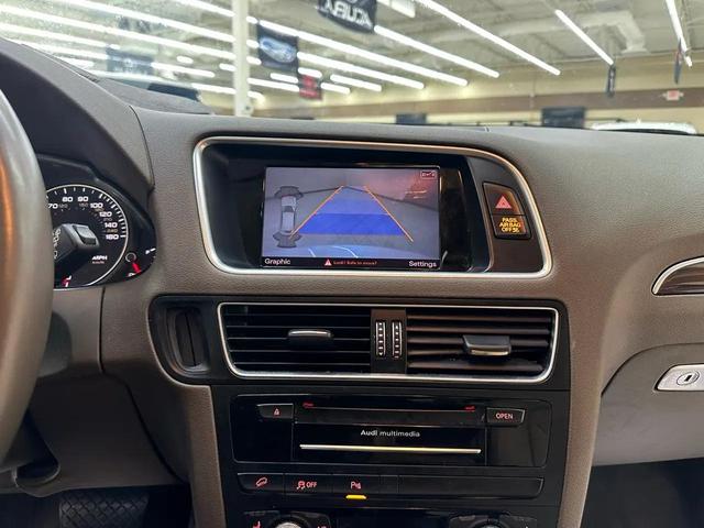 Photo of 2016 White Audi Q5