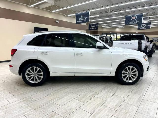 Photo of 2016 White Audi Q5