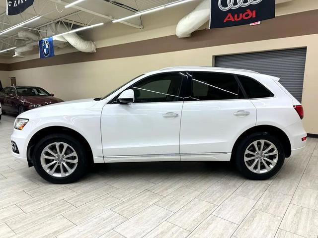 Photo of 2016 White Audi Q5