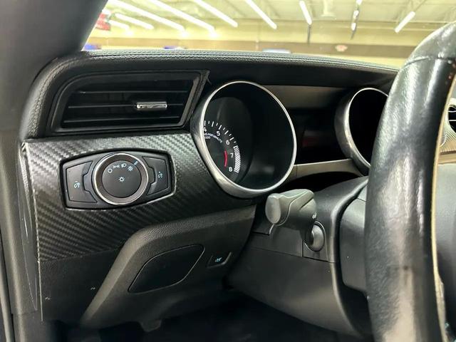 Photo of 2019 Shadow Black Ford Mustang