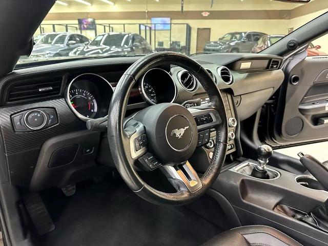 Photo of 2019 Shadow Black Ford Mustang