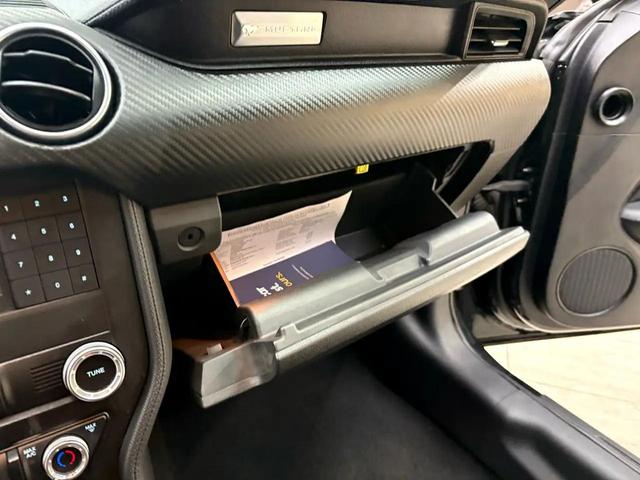 Photo of 2019 Shadow Black Ford Mustang