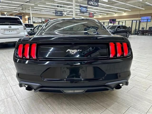 Photo of 2019 Shadow Black Ford Mustang