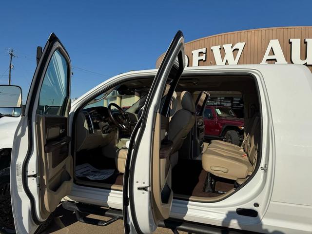 Photo of 2015 Pearl White RAM 3500
