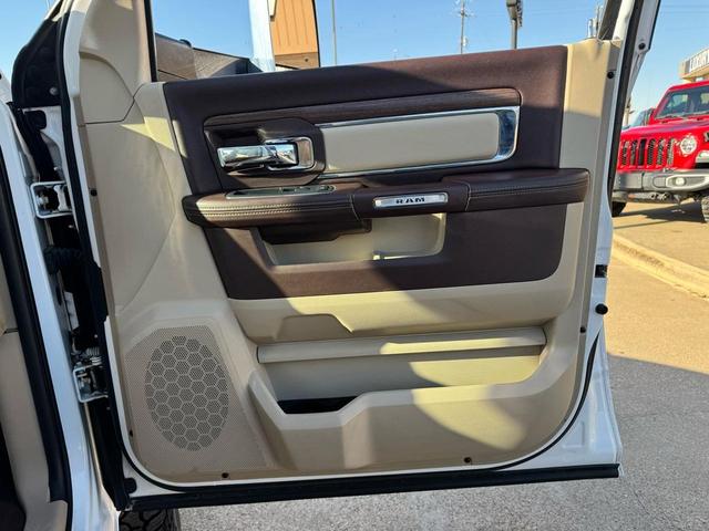 Photo of 2015 Pearl White RAM 3500