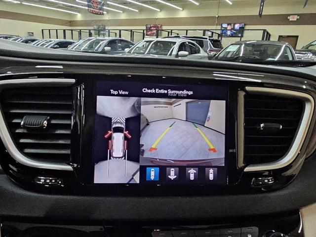 Photo of 2020 Velvet Red Pearlcoat Chrysler Pacifica