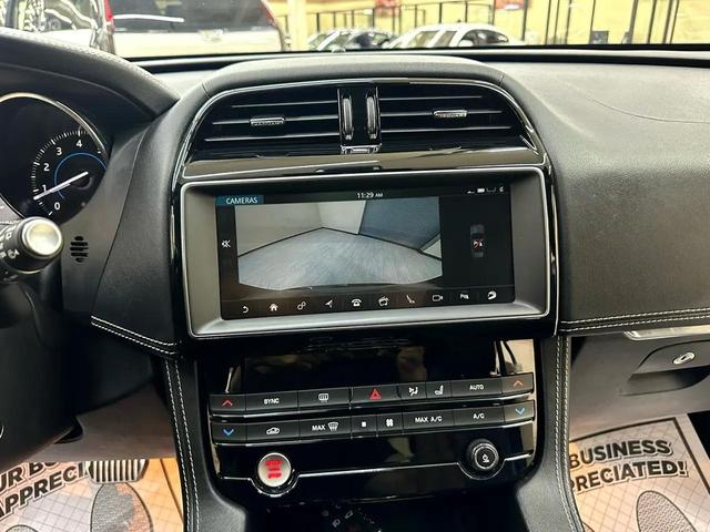 Photo of 2019 Black Jaguar F-PACE