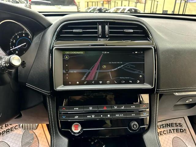 Photo of 2019 Black Jaguar F-PACE
