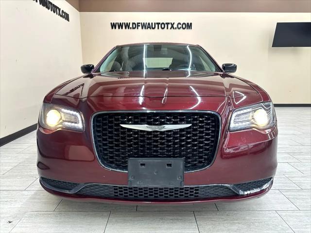 Photo of 2019 Velvet Red Pearlcoat Chrysler 300