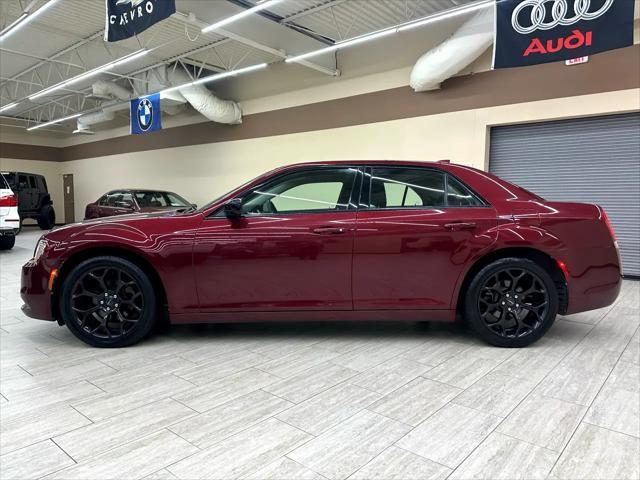 Photo of 2019 Velvet Red Pearlcoat Chrysler 300