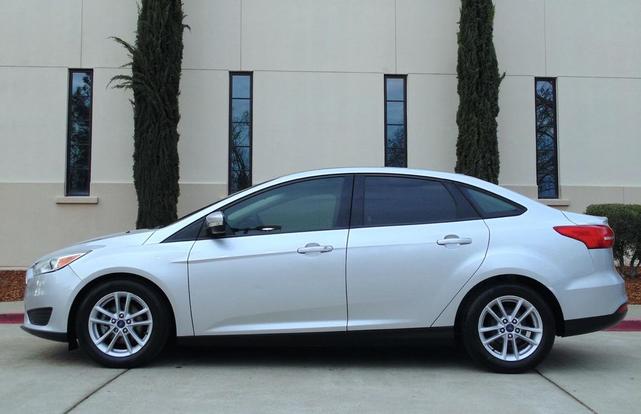 Photo of 2017 Silver Ford Focus