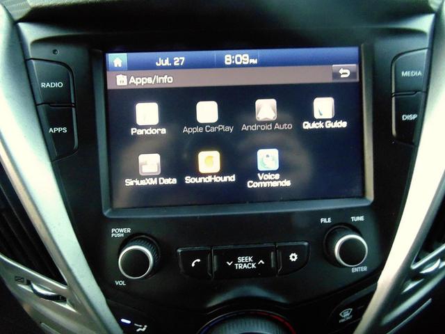 Photo of 2017 Ultra Black Pearl Hyundai Veloster