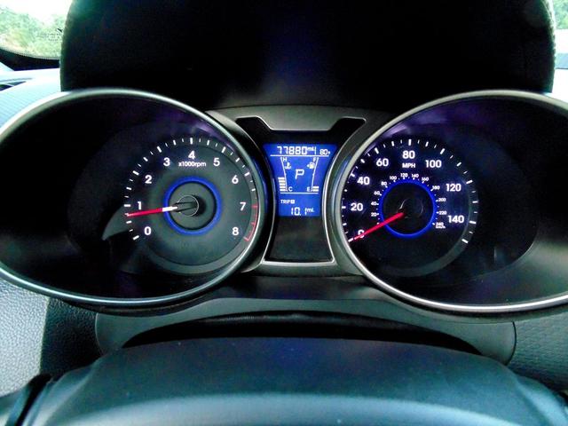 Photo of 2017 Ultra Black Pearl Hyundai Veloster
