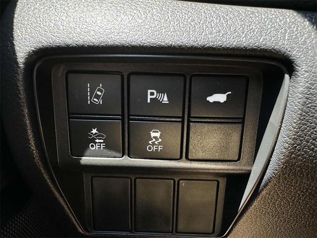 Photo of 2021 Gray Honda CR-V Hybrid