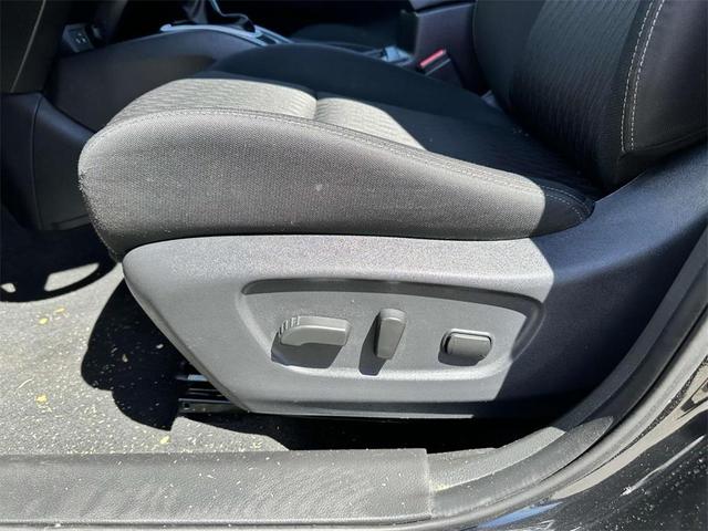 Photo of 2019 Magnetic Black Nissan Rogue