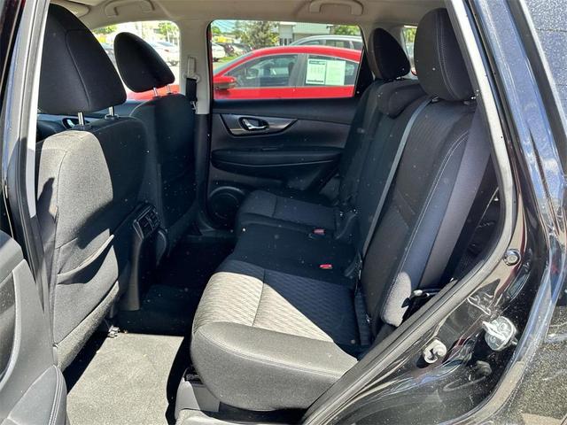 Photo of 2019 Magnetic Black Nissan Rogue