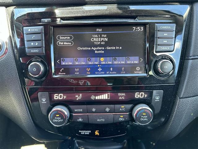 Photo of 2019 Magnetic Black Nissan Rogue