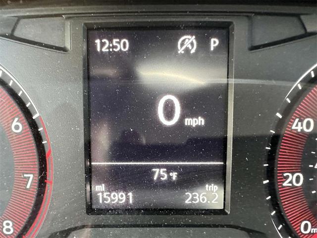 Photo of 2019 Pure White Volkswagen Jetta