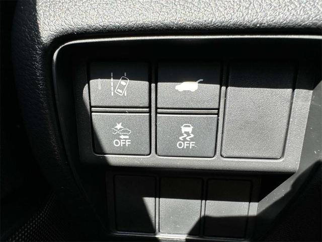 Photo of 2022 White Honda CR-V
