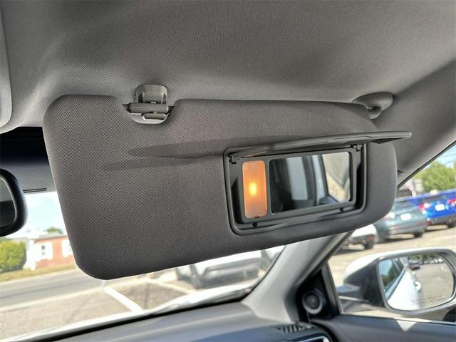 Photo of 2022 White Honda CR-V