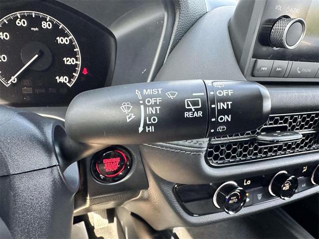Photo of 2023 White Honda HR-V