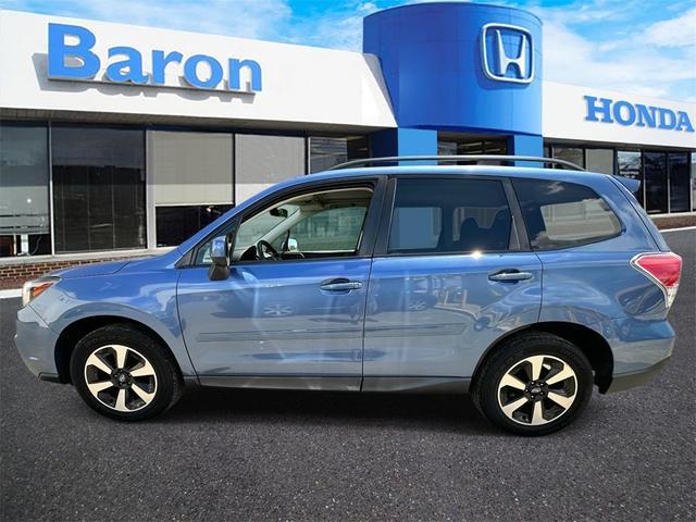 Photo of 2018 Quartz Blue Pearl Subaru Forester