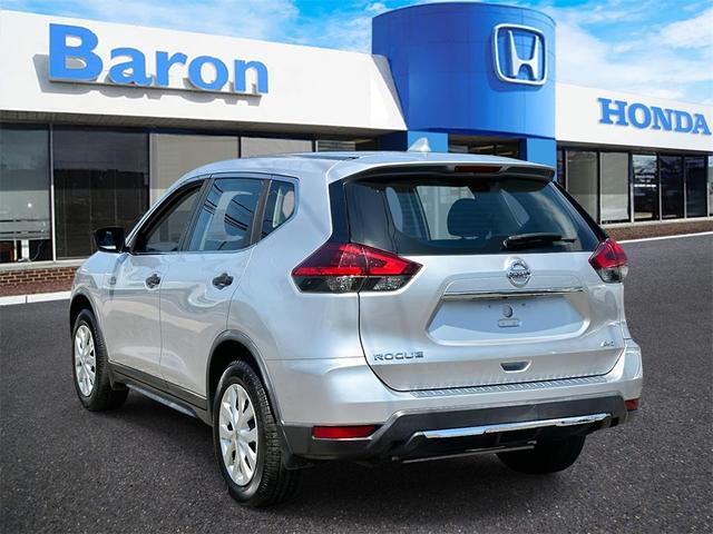 Photo of 2018 Brilliant Silver Nissan Rogue