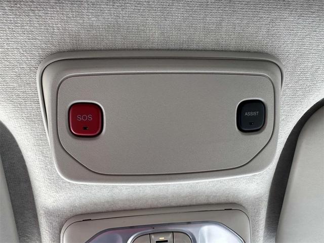 Photo of 2023 Bright White Clearcoat RAM ProMaster 2500