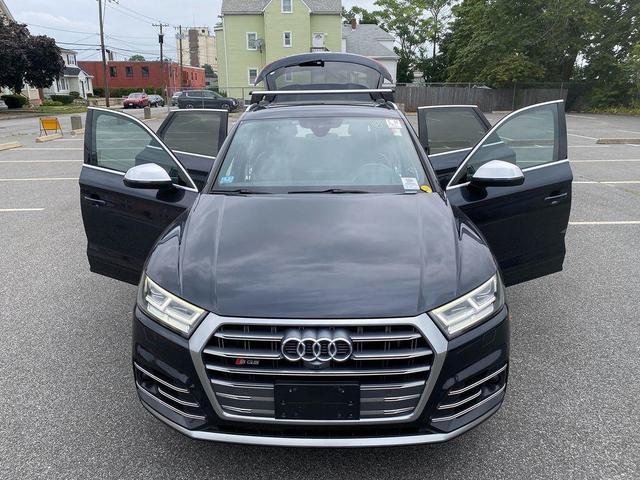 Photo of 2020 Moonlight Blue Metallic Audi SQ5