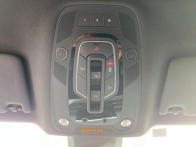 Photo of 2020 Moonlight Blue Metallic Audi SQ5
