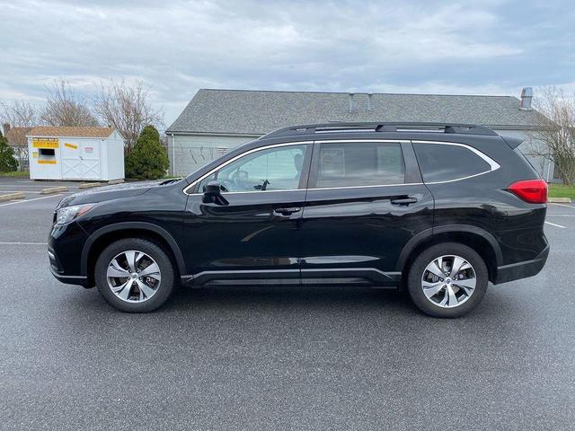 Photo of 2022 Crystal Black Silica Subaru Ascent