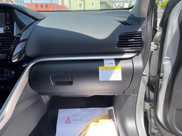 Photo of 2025 Alloy Silver Metallic Mitsubishi Eclipse Cross
