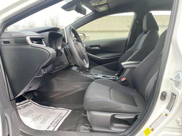 Photo of 2021 Super White Toyota Corolla