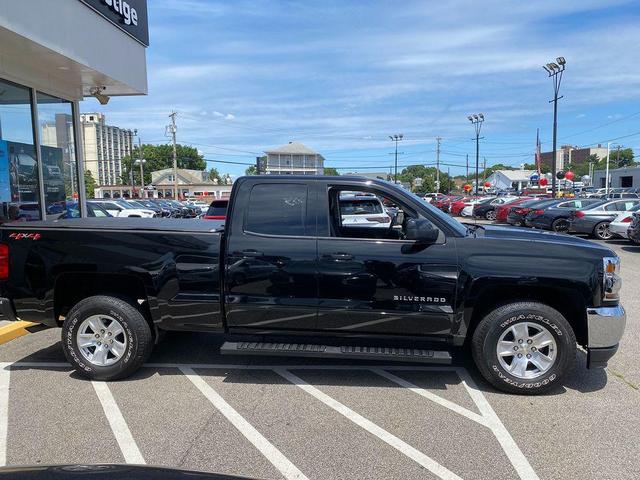 Photo of 2018 Black Chevrolet Silverado 1500