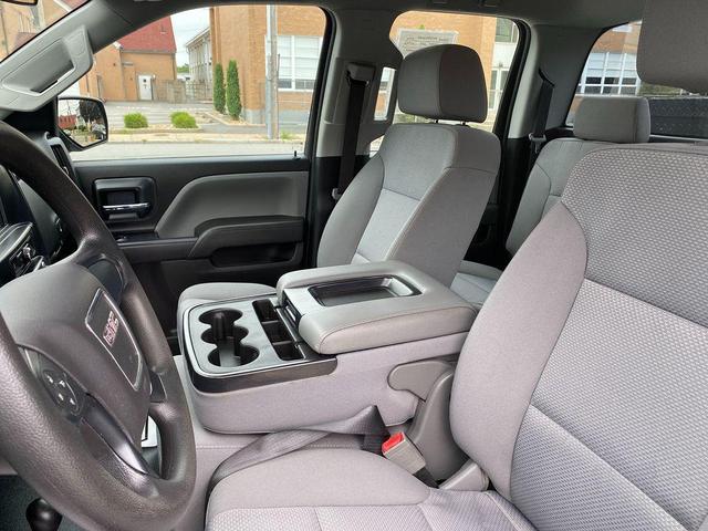 Photo of 2019 Onyx Black GMC Sierra 1500