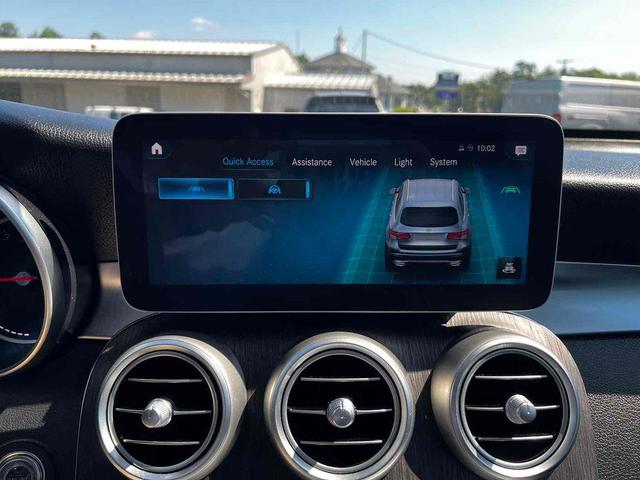 Photo of 2020 Graphite Grey Metallic Mercedes-Benz GLC 300