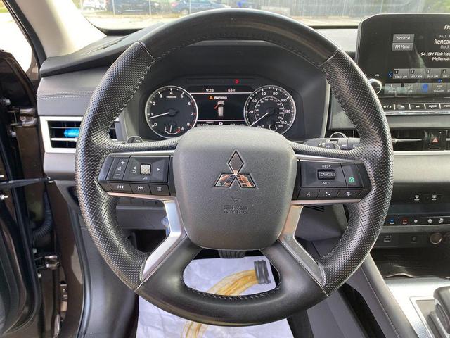 Photo of 2022 Deep Bronze Metallic Mitsubishi Outlander